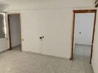 06570-0001 18