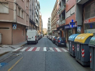 03709-0001 35