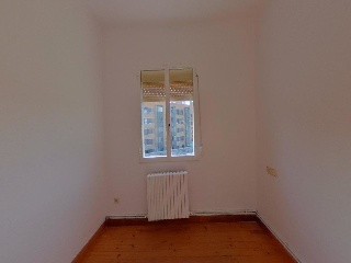 04719-0001 38