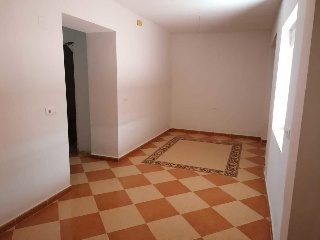 04728-0001 27