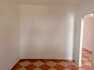 04728-0001 28