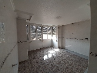 00721-0001 27