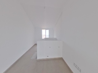 Obra parada en construcción pisos en Alcoletge ,Lleida 36