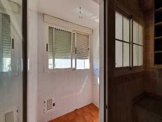 03998-0001 18