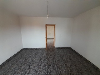 00072-0001 31