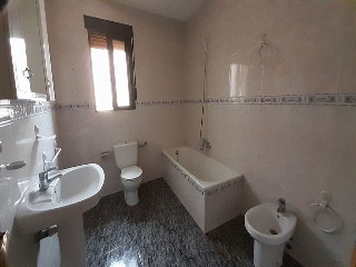 00072-0001 36
