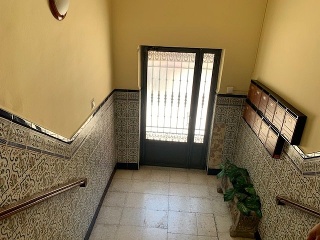 04687-0001 51