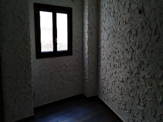 04692-0001 9