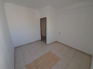 04699-0001 17