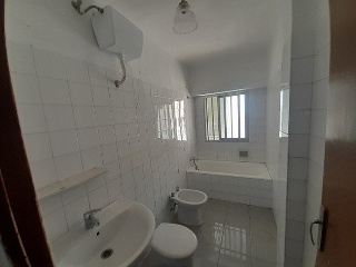 04699-0001 19