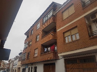 04701-0001 12