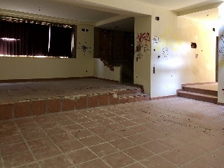 00678-0001 9