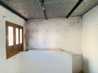 06307-0001 31