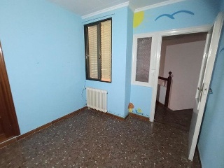 04658-0001 37