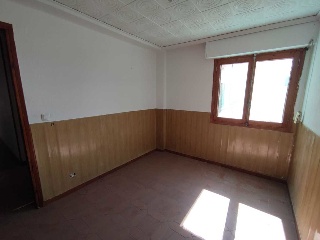 04671-0001 25