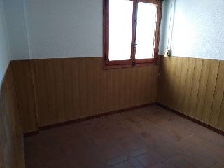 04671-0001 26