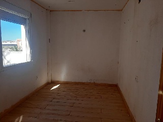 00533-0001 24