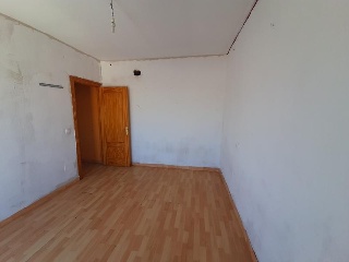 00533-0001 25