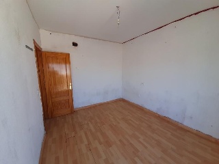 00533-0001 27