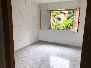 05706-0001 25