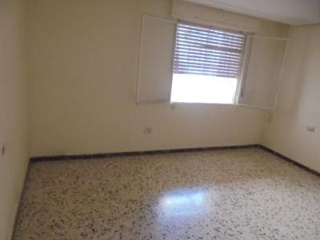 Piso en C/ Miguel Ballesta 16