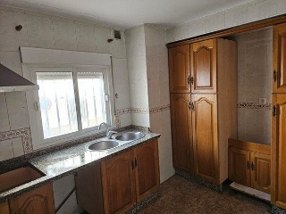 00255-0001 32