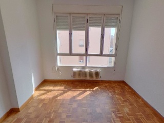 07307-0001 33