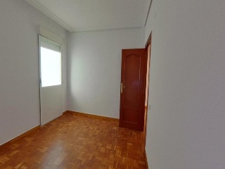 07307-0001 35