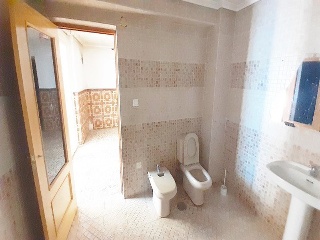 08232-0001 21