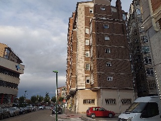 Local en C/ José María de la Puente - Burgos - 8