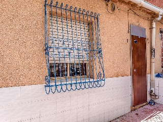 Casa adosada en C/ Las Flores 21