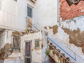 Casa adosada en C/ Las Flores 38