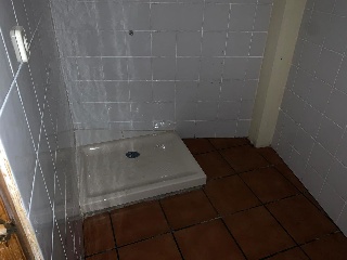 Local comercial en C/ Bernaldo de Quiros - Torrelaguna - Madrid 23