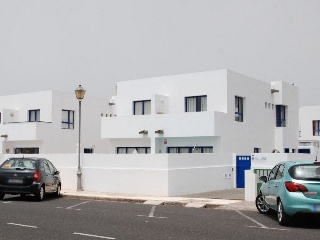 Vivienda pareada en calle La Calera -Residencial Puerto Rubi- Yaiza 2