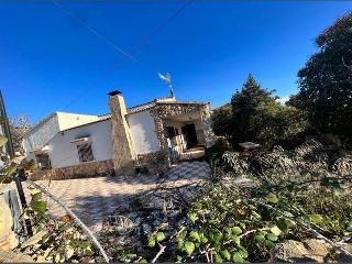 Chalet independiente situado en El Montmell  25