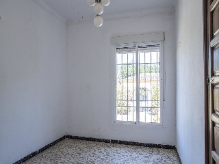 Chalet independiente situado en Marchena 26