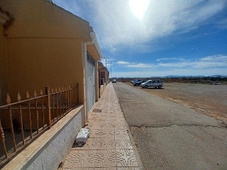 04939-0001 31