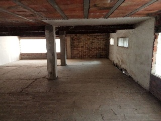 Local comercial en C/ Isaac Albéniz - Fraga - Huesca 24