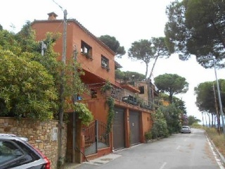 Chalet adosado en Begur - Girona  2