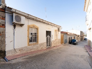 Casa adosada en C/ Solidaridad 27