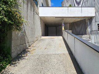 AMIL 9