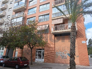 Local en venta en Alicante de 98  m²