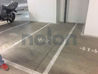 Garaje en venta en Sevilla de 13  m²