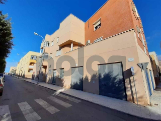 Local en venta en Vicar de 196  m²