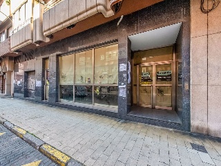 Local en C/ Fuente el Sol 23