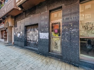 Local en C/ Fuente el Sol 24