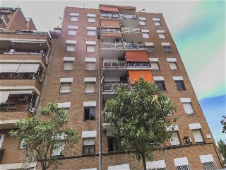 Piso en venta en Rubí de 72  m²