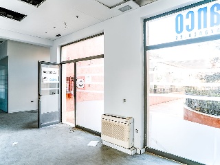 Locales en Av Islantilla, Centro Comercial Islantilla, Isla Cristina (Huelva)  42