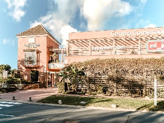 Locales en Av Islantilla, Centro Comercial Islantilla, Isla Cristina (Huelva)  60
