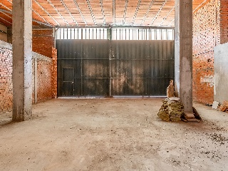 Locales comerciales en C/ Nuestra Señora de la Piedad 78
